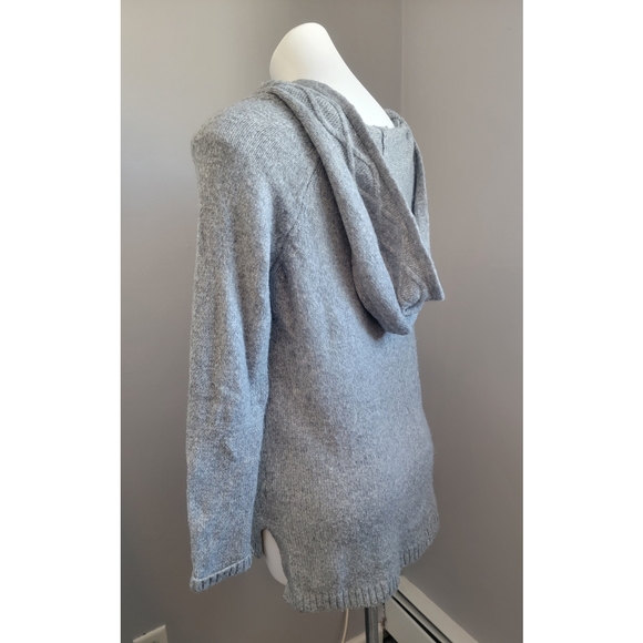 Soft & Cozy Hooded Sweater - Picture 4 of 6